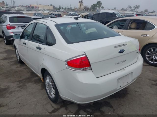 2010 FORD FOCUS 1FAHP3FN7AW267756 Photo 2