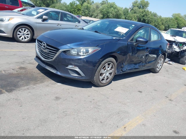 3MZBM1U73FM175212 Mazda pe