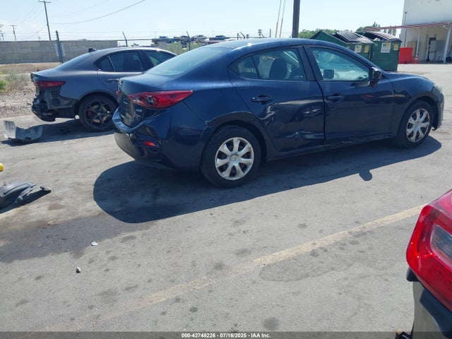 3MZBM1U73FM175212 Mazda pe