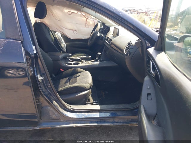 3MZBM1U73FM175212 Mazda pe