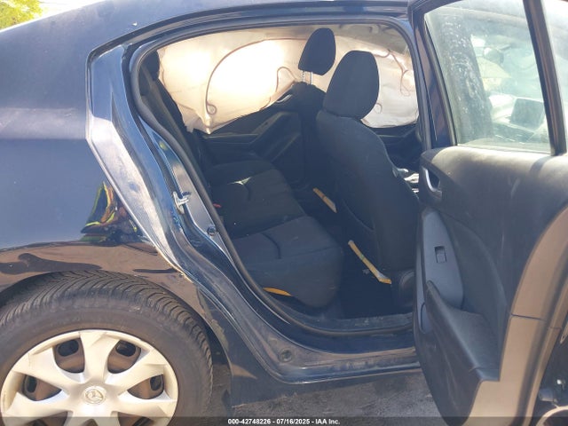 3MZBM1U73FM175212 Mazda pe