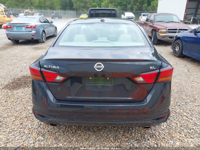 Nissan 2019 2019 1N4BL4EV1KC124796 Image 16