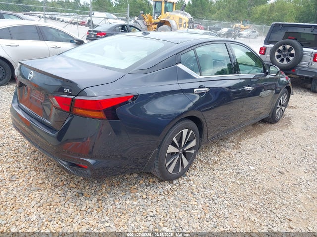 Nissan 2019 2019 1N4BL4EV1KC124796 Image 4