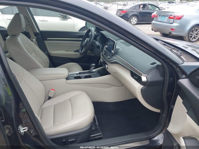 Nissan 2019 2019 1N4BL4EV1KC124796 Image 5