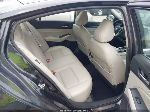 Nissan 2019 2019 1N4BL4EV1KC124796 Image 8