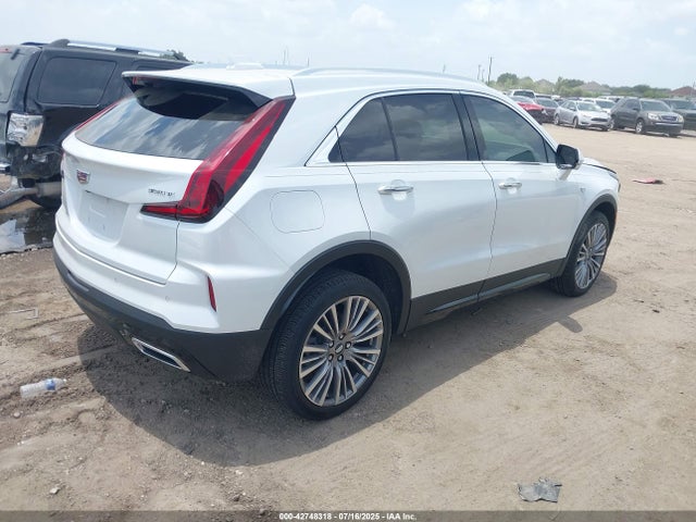 2025 CADILLAC XT4 1GYFZCR46SF126297 Photo 3
