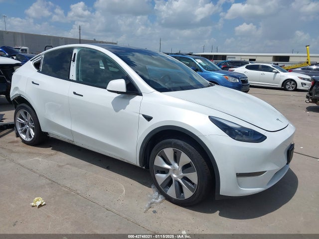 2023 TESLA MODEL Y 7SAYGDEE4PA178628 Photo 0