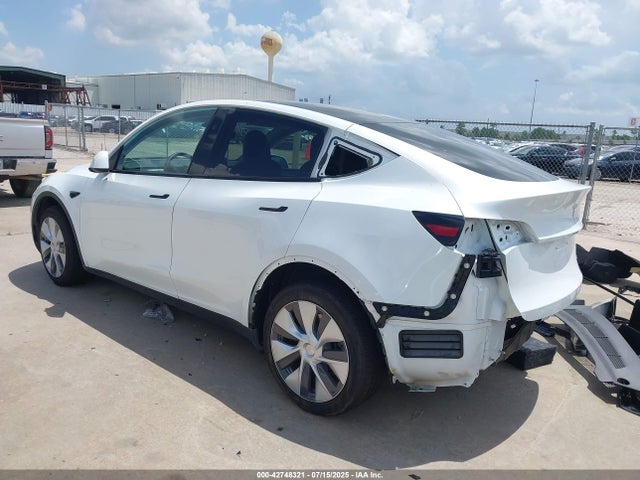 2023 TESLA MODEL Y 7SAYGDEE4PA178628 Photo 2