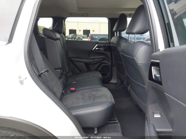 2023 MITSUBISHI OUTLANDER JA4J3UA88PZ060230 Photo 7