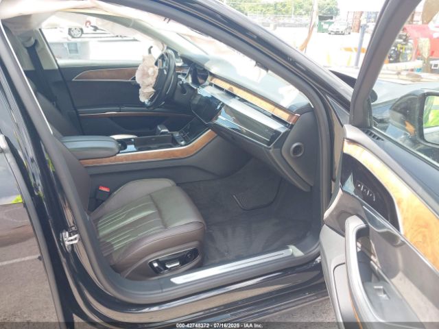 2019 AUDI A8 L WAU8DAF89KN005520 Photo 4