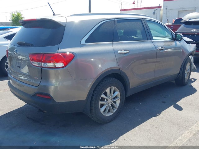 5XYPGDA31HG287784 KIA 2017