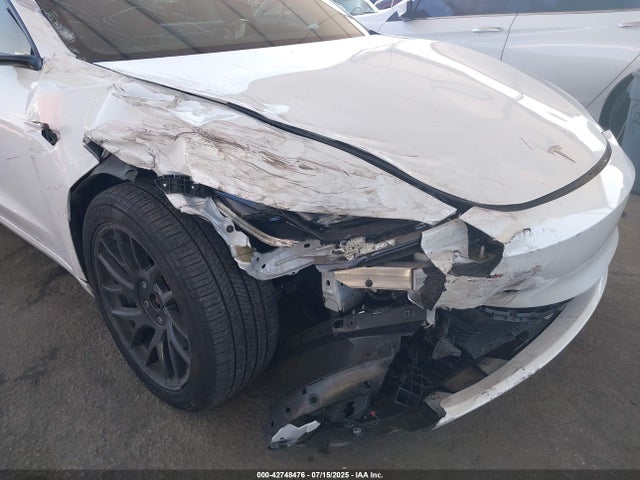 2024 TESLA MODEL 3 5YJ3E1EB0RF755985 Photo 5
