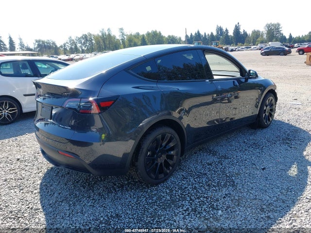 2025 TESLA MODEL Y 7SAYGDEE0SF300090 Photo 3