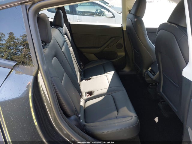 2025 TESLA MODEL Y 7SAYGDEE0SF300090 Photo 7