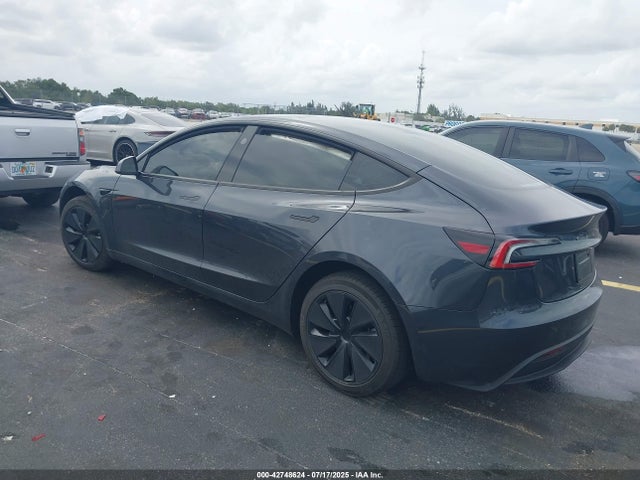 2025 TESLA MODEL 3 5YJ3E1EA5SF970551 Photo 2