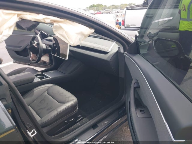 2025 TESLA MODEL 3 5YJ3E1EA5SF970551 Photo 4