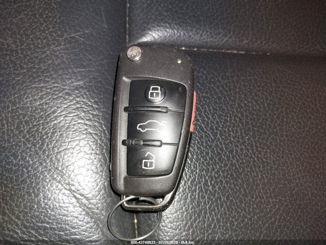 2018 AUDI A3 WAUAUGFF1J1076378 Photo 10
