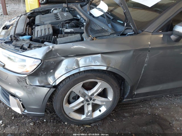 2018 AUDI A3 WAUAUGFF1J1076378 Photo 5
