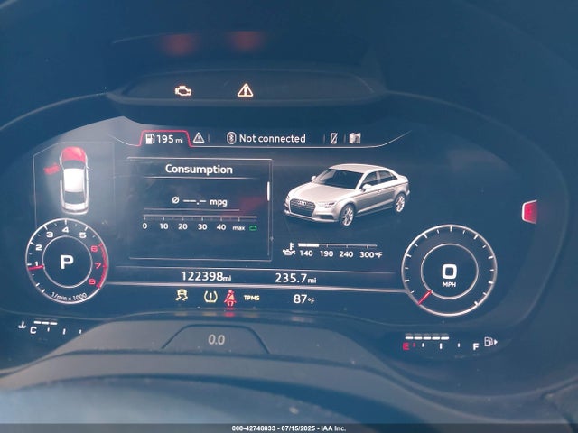 2018 AUDI A3 WAUAUGFF1J1076378 Photo 6