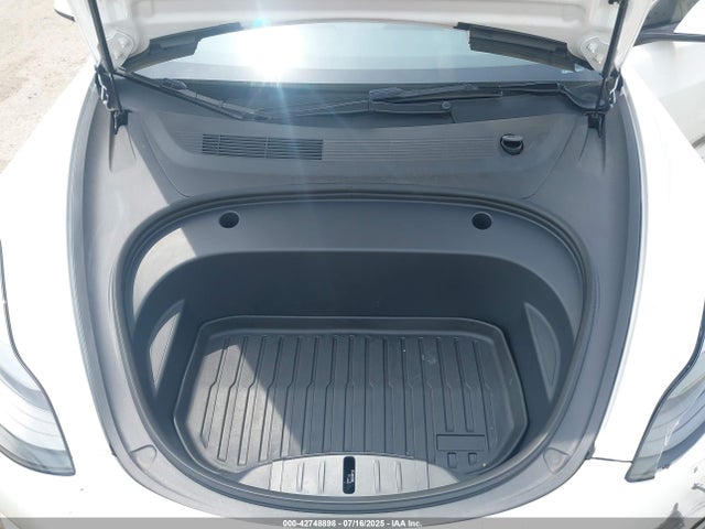 2023 TESLA MODEL 3 5YJ3E1EB2PF599672 Photo 9