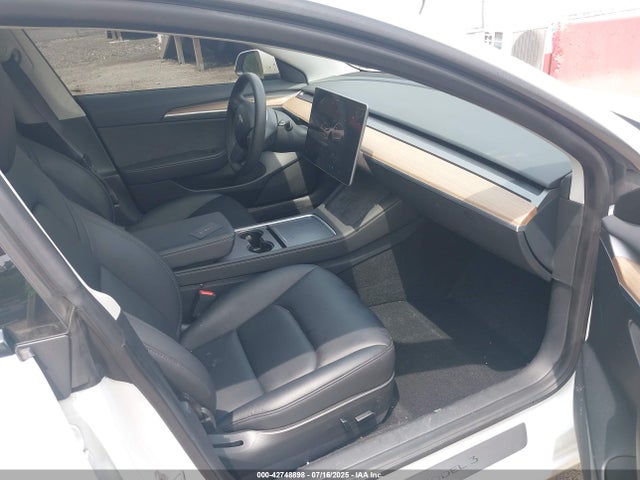 2023 TESLA MODEL 3 5YJ3E1EB2PF599672 Photo 4