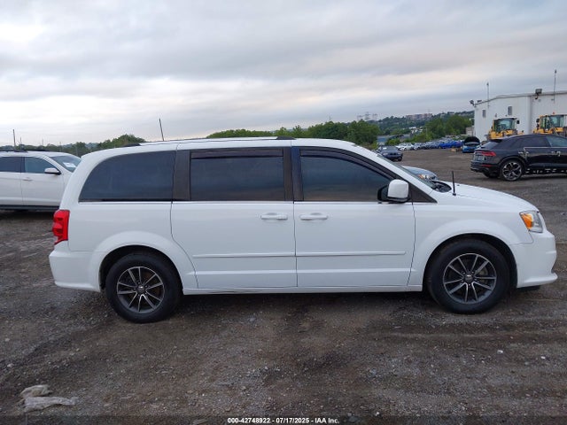 2C4RDGCG2HR672334 Dodge Grand Caravan