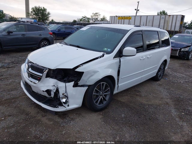2C4RDGCG2HR672334 Dodge Grand Caravan