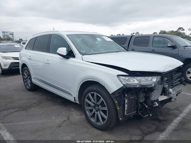 2017 AUDI Q7 WA1LAAF75HD051724 Photo 0