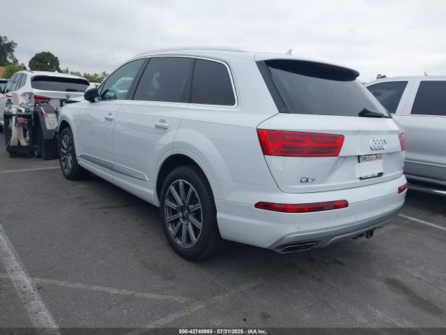 2017 AUDI Q7 WA1LAAF75HD051724 Photo 2