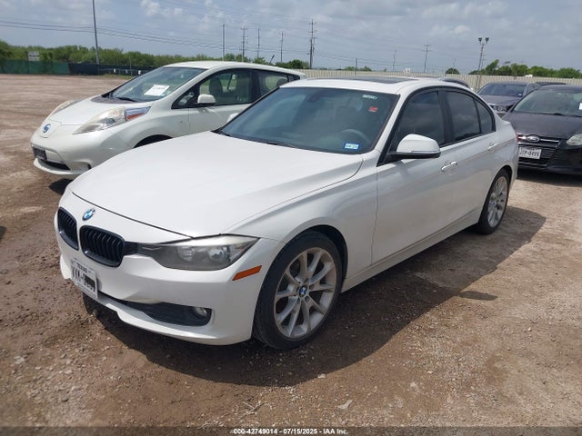 WBA3B1G54ENS78275 BMW 320i