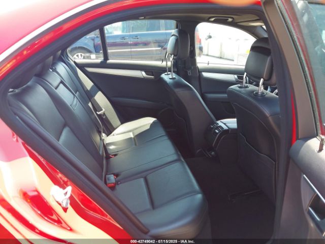 2012 MERCEDES-BENZ C 250 WDDGF4HB1CR222336 Photo 7