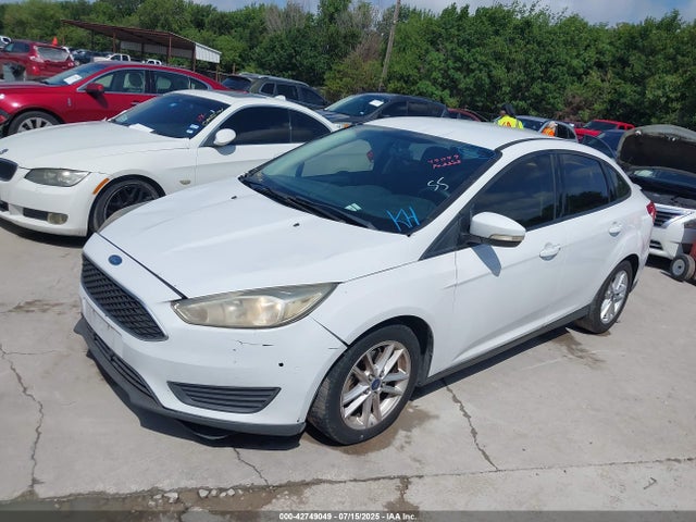 Ford 2016 2016 1FADP3F25GL291617 Image 2