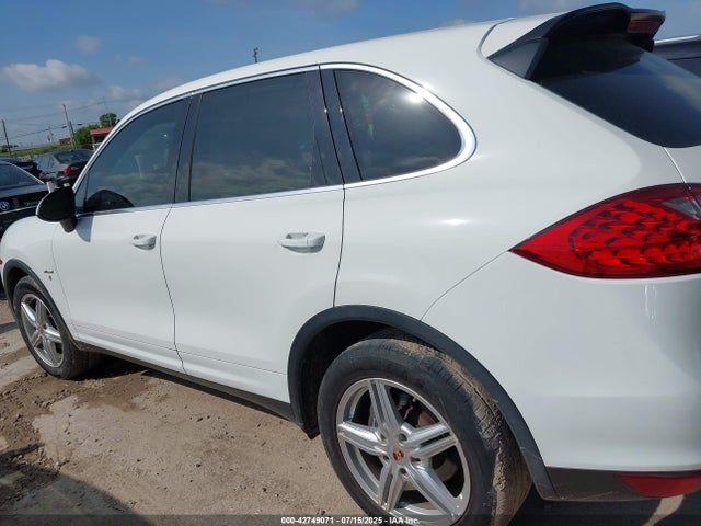Porsche Cayenne 2014 WP1AF2A22ELA34301 Image 14