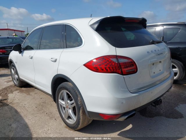 2014 PORSCHE CAYENNE WP1AF2A22ELA34301 Photo 2