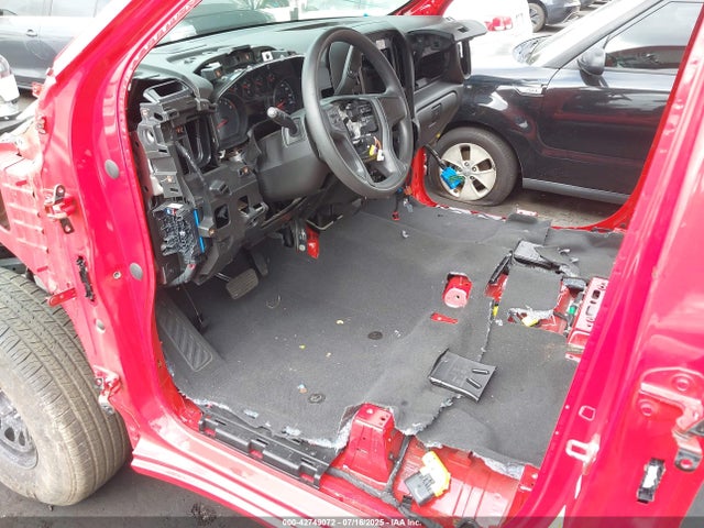 1GCPABEK5PZ139077 Chevrolet l3b