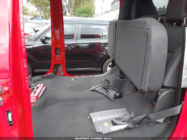 1GCPABEK5PZ139077 Chevrolet l3b