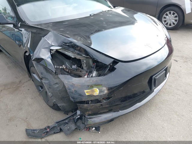 2022 TESLA MODEL 3 5YJ3E1EAXNF333885 Photo 5
