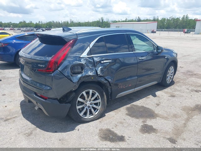 2019 CADILLAC XT4 1GYFZDR47KF118165 Photo 3