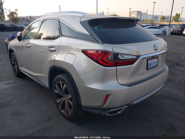 2T2ZZMCA4HC036523 Lexus 2017
