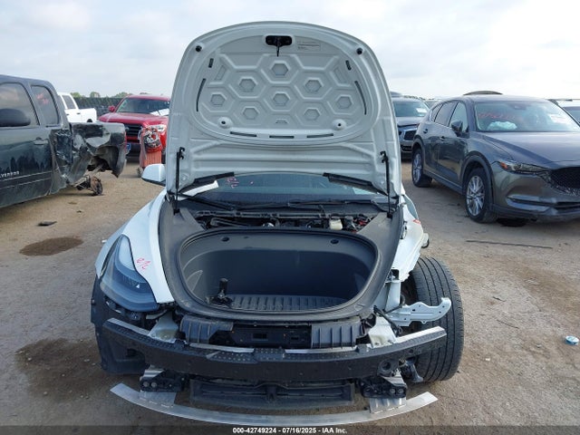 2023 TESLA MODEL 3 5YJ3E1EA1PF467381 Photo 9