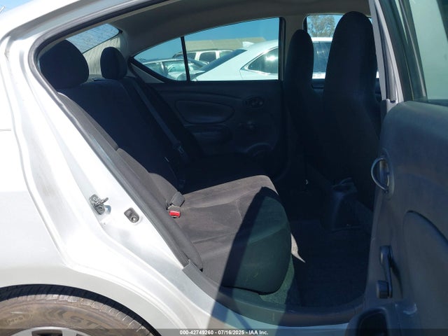 3N1CN7AP6EL839571 Nissan 2014