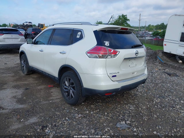 5N1AT2MV0GC827319 Nissan 2016