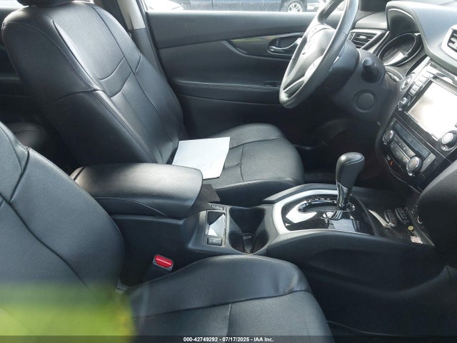 5N1AT2MV0GC827319 Nissan 2016