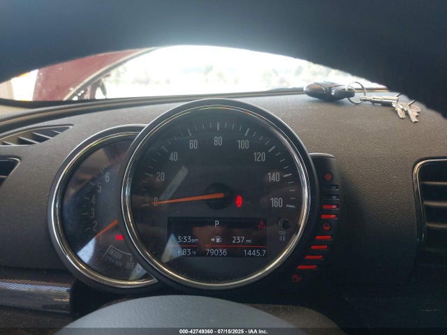 2016 MINI CLUBMAN WMWLN5C5XG2E07275 Photo 6