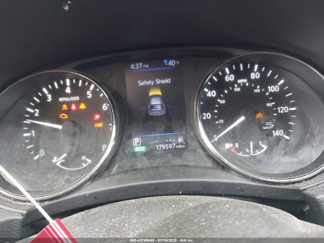 5N1AT2MT0JC721846 Nissan Rogue