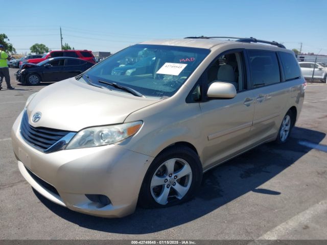 2011 TOYOTA SIENNA 5TDKK3DC9BS169457 Photo 1