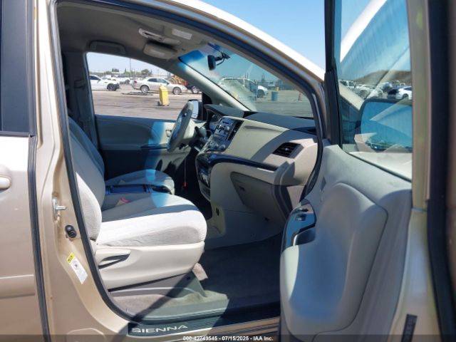 2011 TOYOTA SIENNA 5TDKK3DC9BS169457 Photo 4