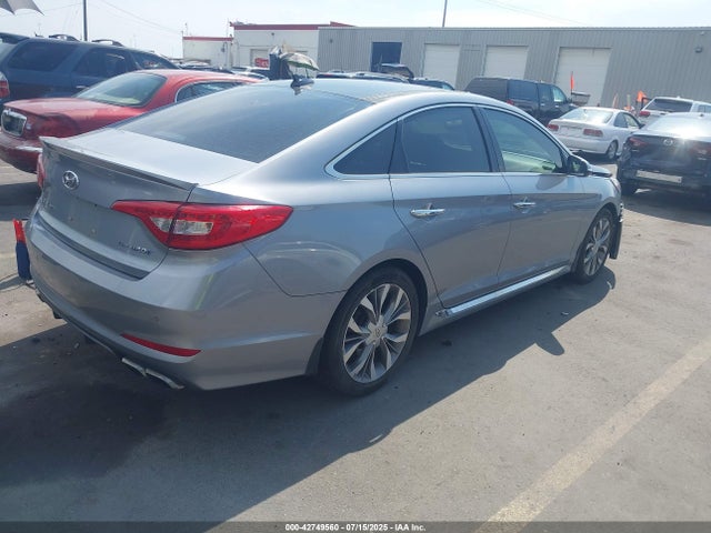 5NPE34ABXHH554004 Hyundai 2017