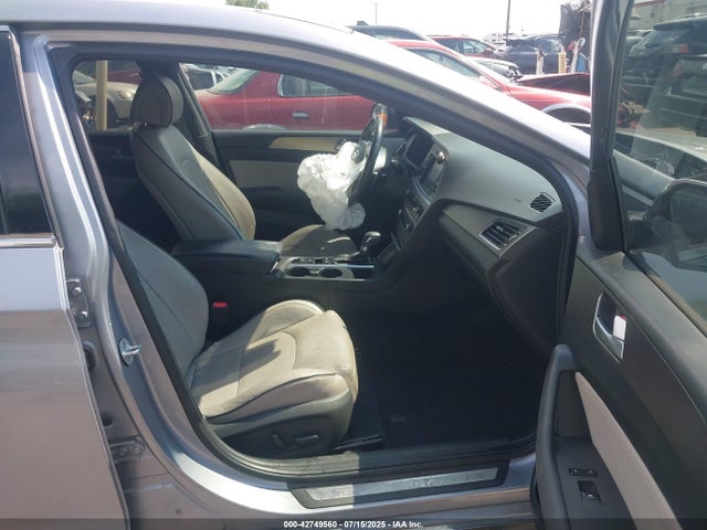 5NPE34ABXHH554004 Hyundai 2017