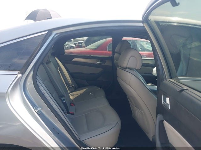 5NPE34ABXHH554004 Hyundai 2017